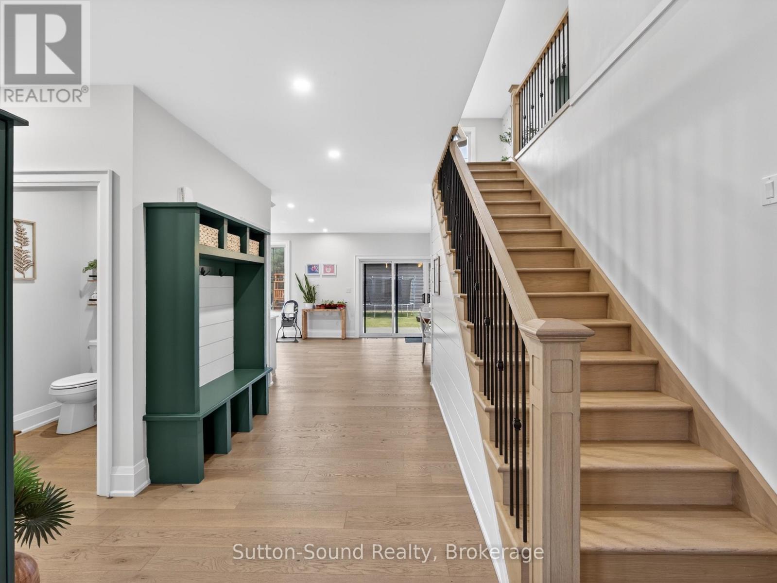 240 BRUCE STREET - 4