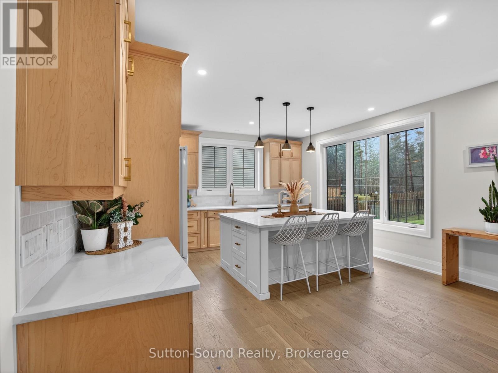 240 BRUCE STREET - 9
