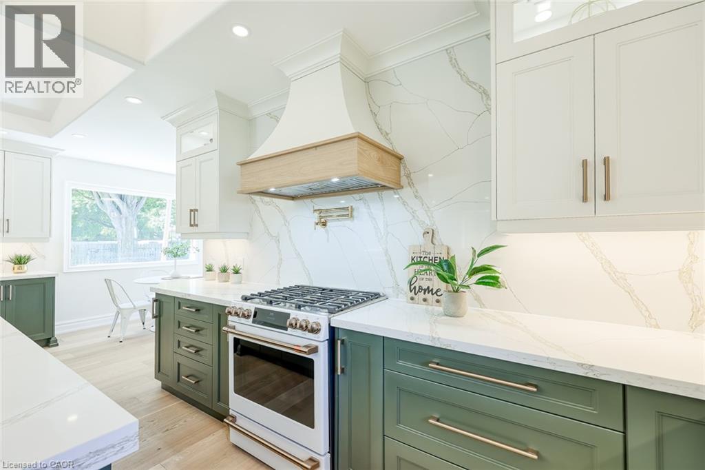152 BLANDFORD Street - 26
