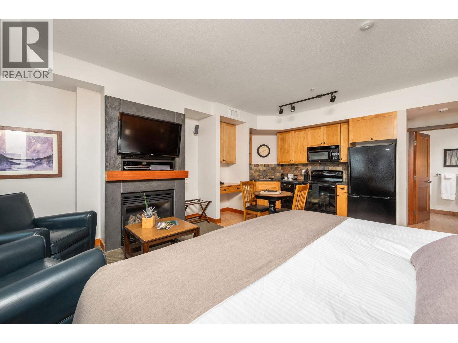 107 Village Centre Court Unit# 217, Vernon