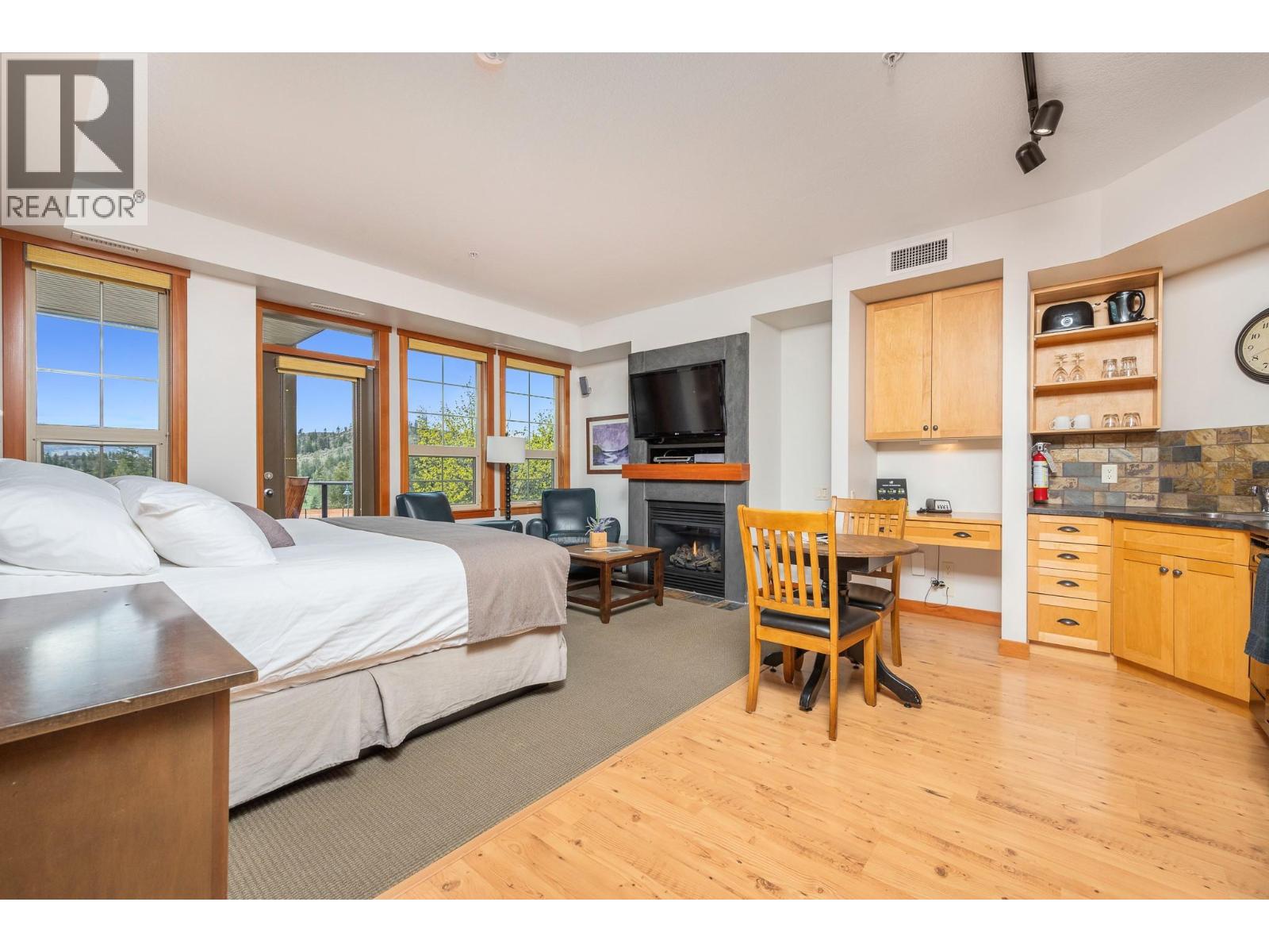 107 Village Centre Court Unit# 217, Vernon