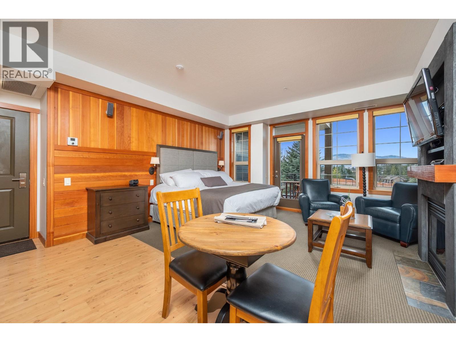 107 Village Centre Court Unit# 217, Vernon