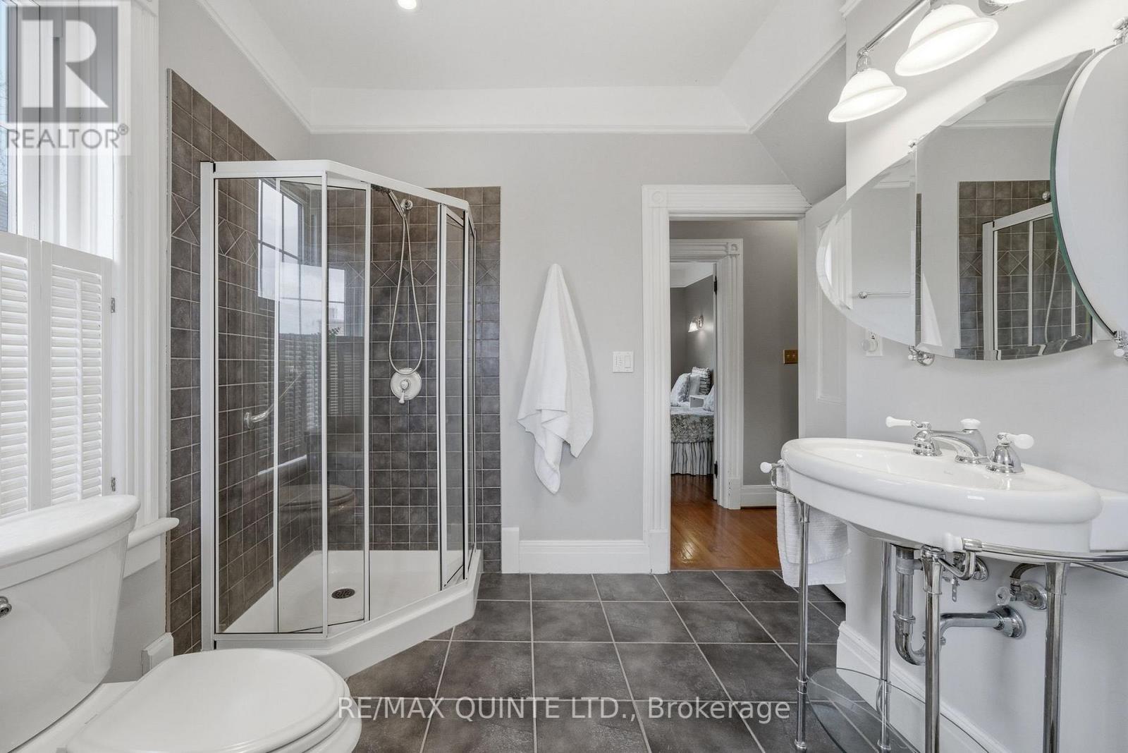 42 QUEEN STREET — photo 28