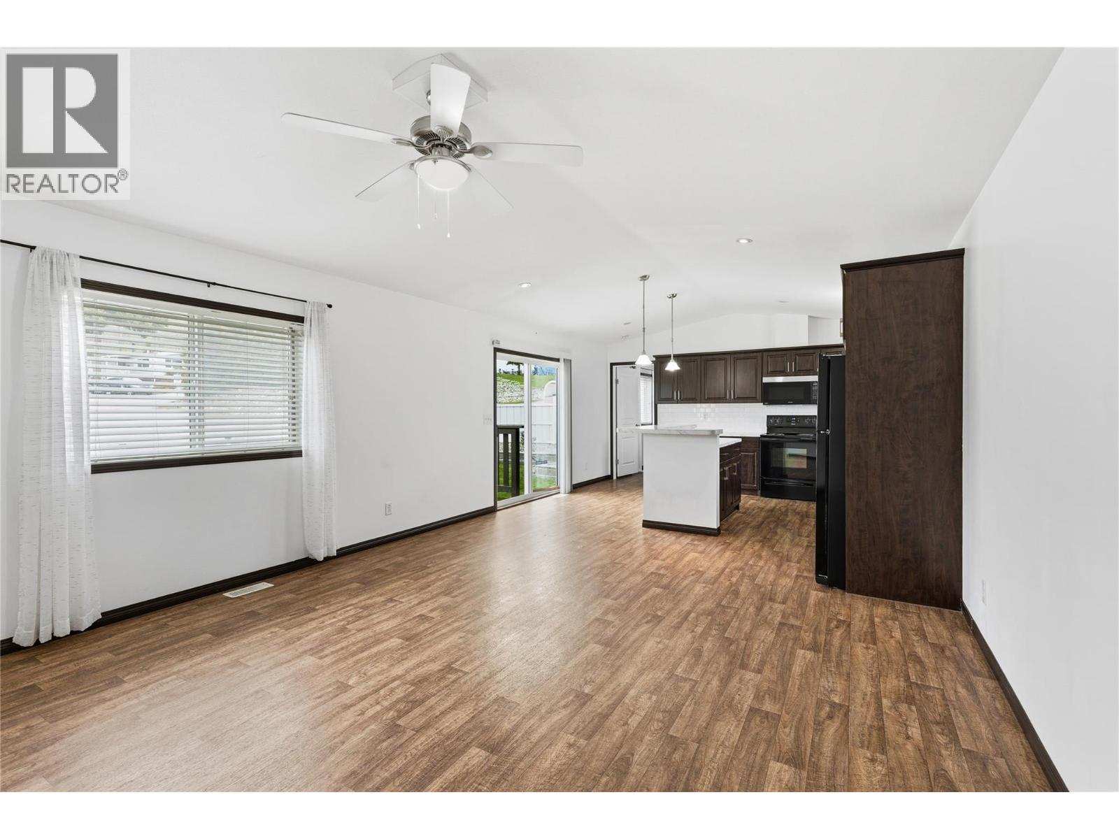 #202 15401 KALAMALKA ROAD - 35