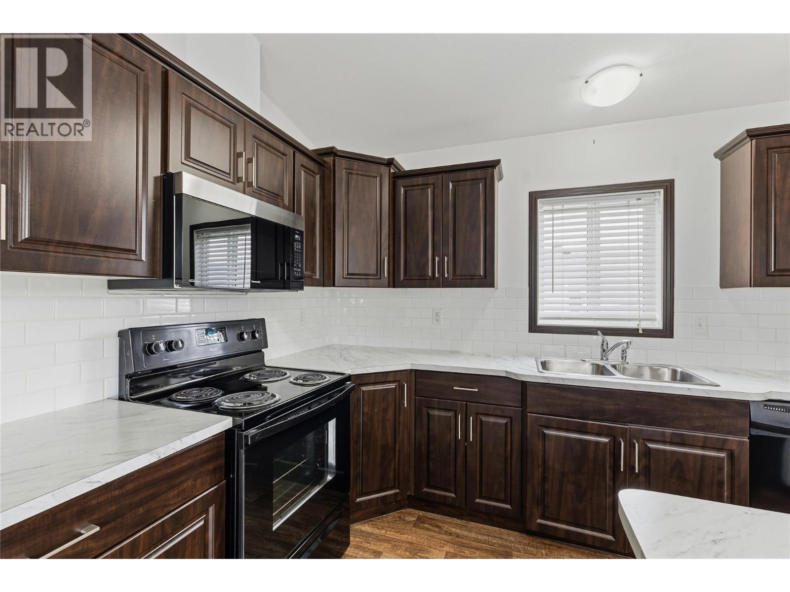 #202 15401 KALAMALKA ROAD - 15