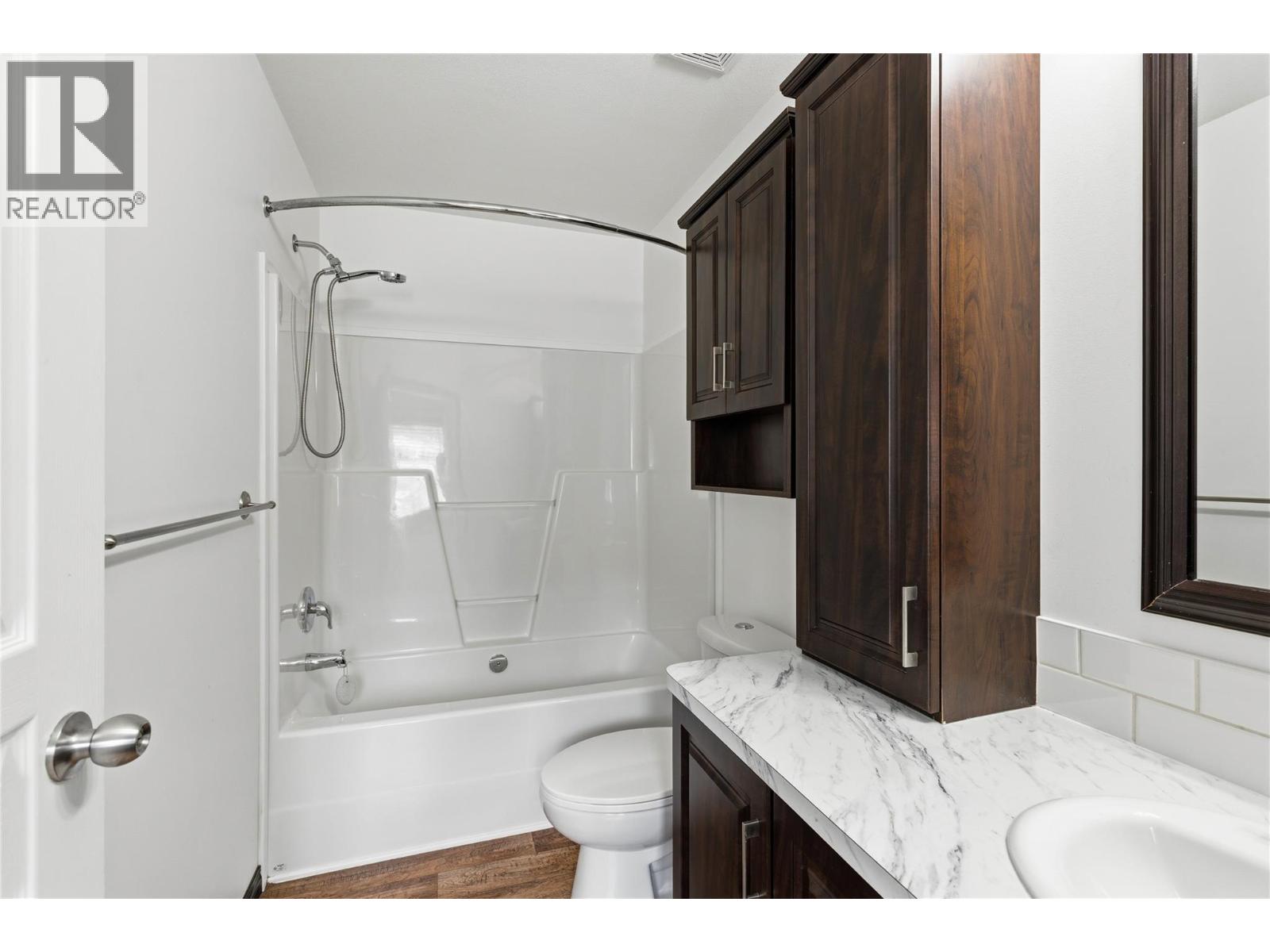 #202 15401 KALAMALKA ROAD - 27