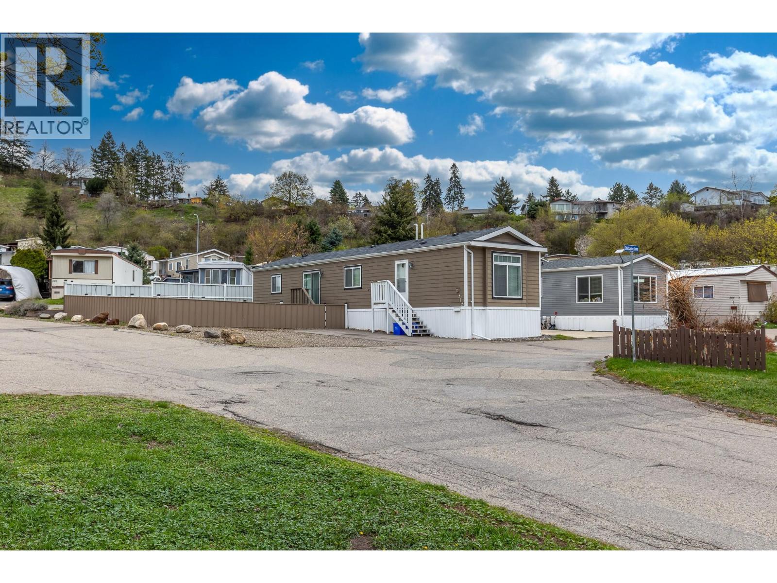 #202 15401 KALAMALKA ROAD - 50