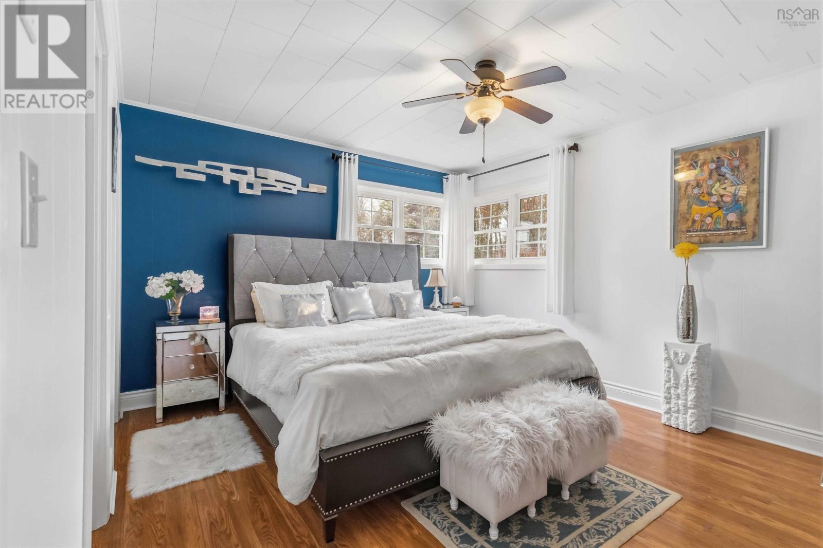 Property 24 of 51 of 55 RICHARDSON Street