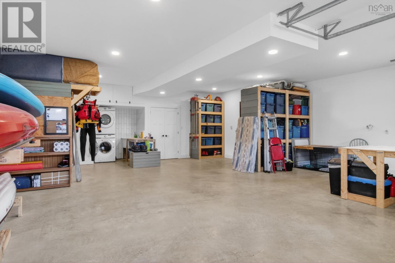 Property 28 of 36 of 232 Leslie Road