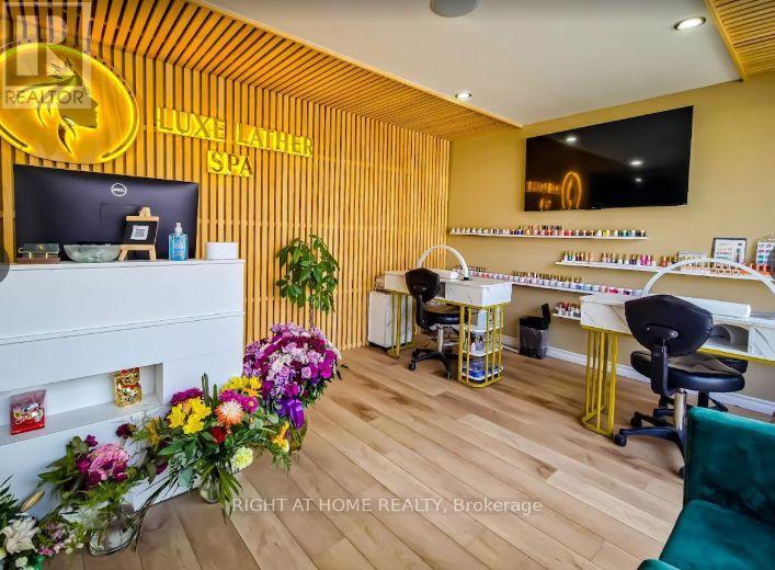 375 CHURCHILL AVENUE N