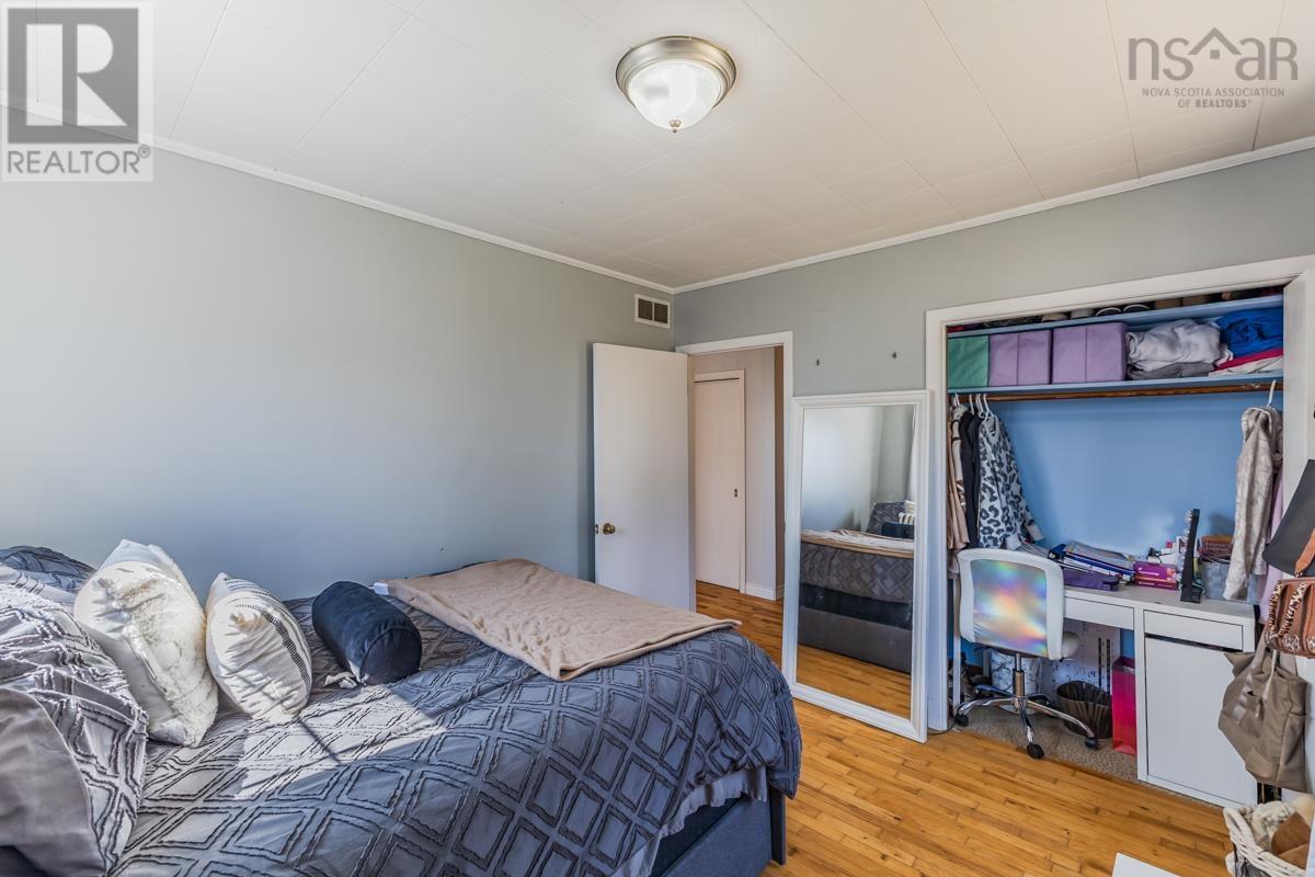 Property 24 of 38 of 56 Regent Street