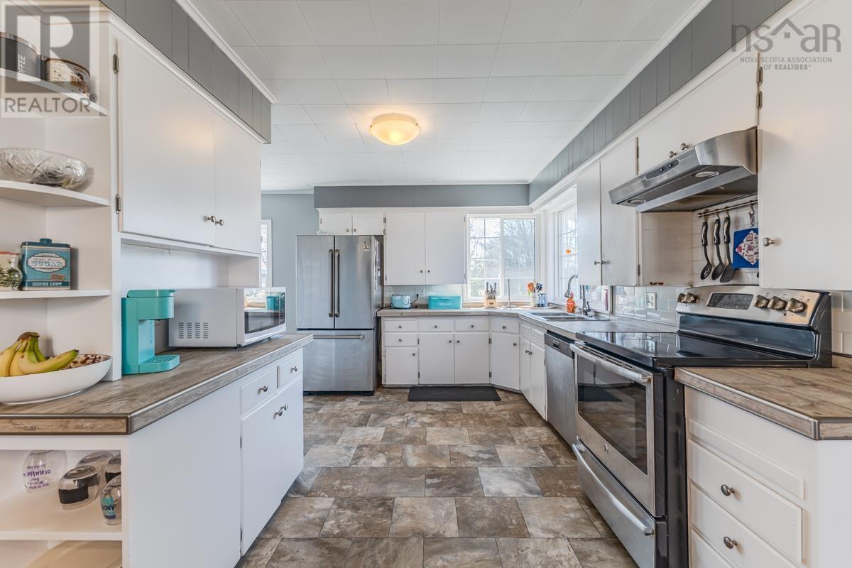 Property 6 of 38 of 56 Regent Street