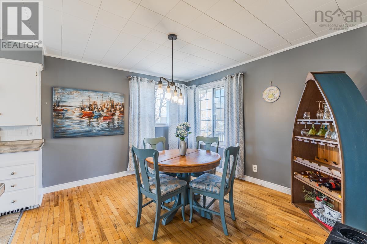 Property 14 of 38 of 56 Regent Street