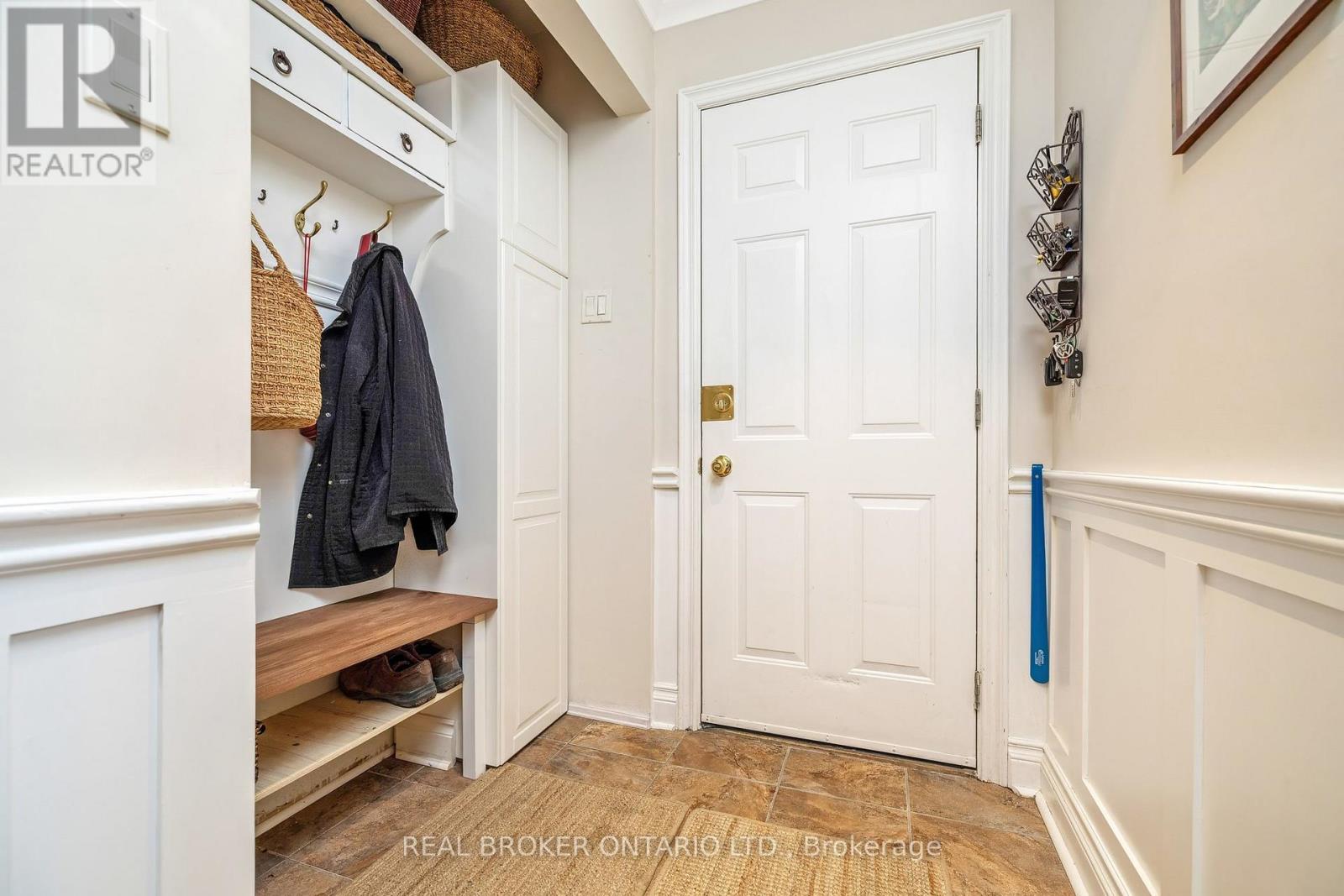 352 BROADWAY AVENUE - 19