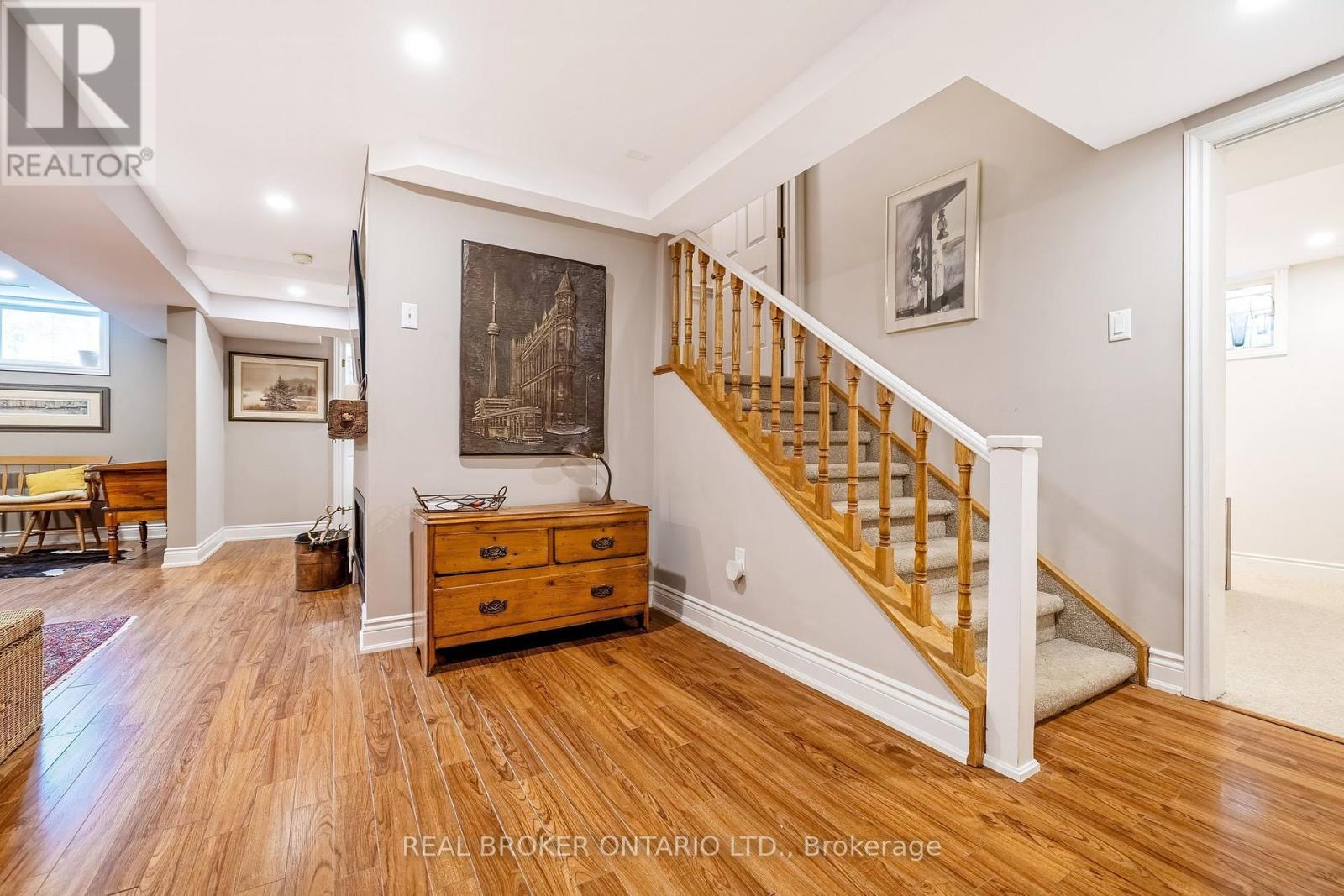 352 BROADWAY AVENUE - 30