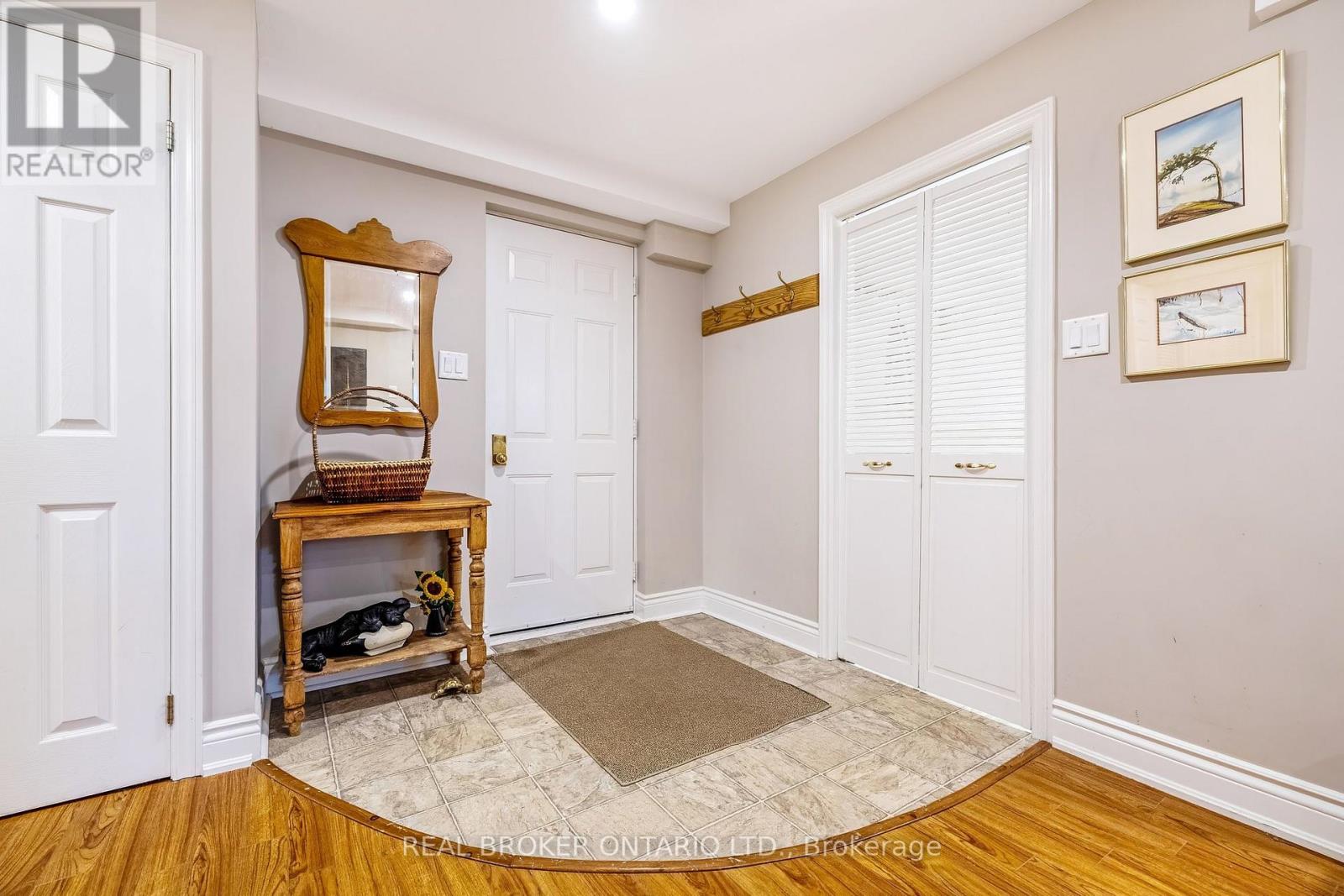 352 BROADWAY AVENUE - 38