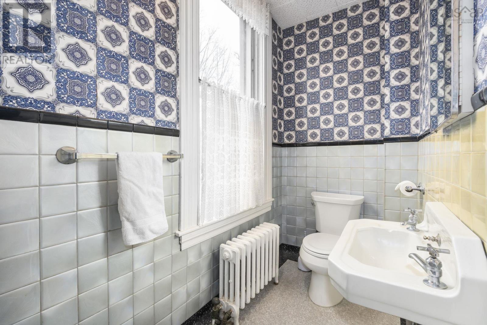 Property 22 of 38 of 304 Clifton Avenue