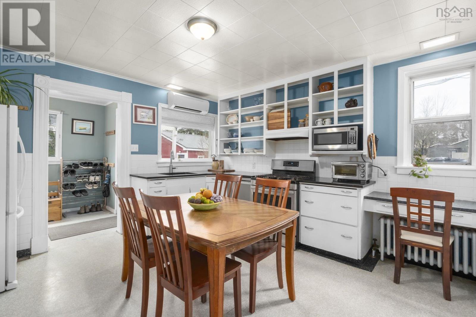 Property 8 of 38 of 304 Clifton Avenue