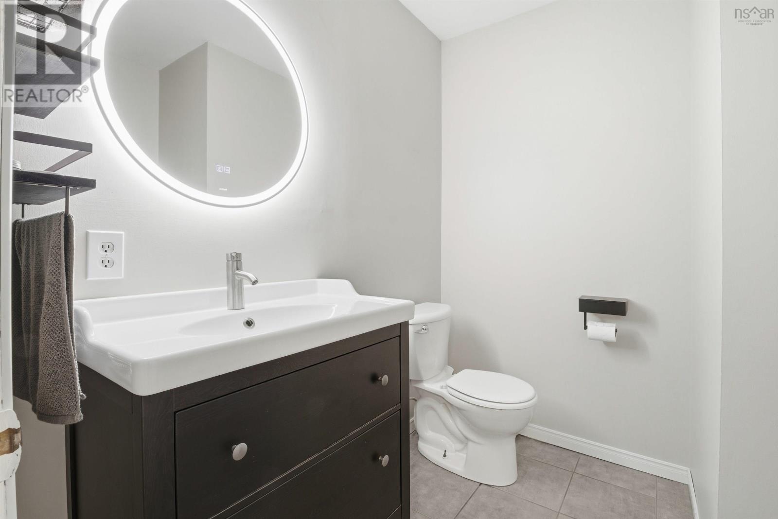 Property 18 of 33 of 17 Sprucewood Avenue