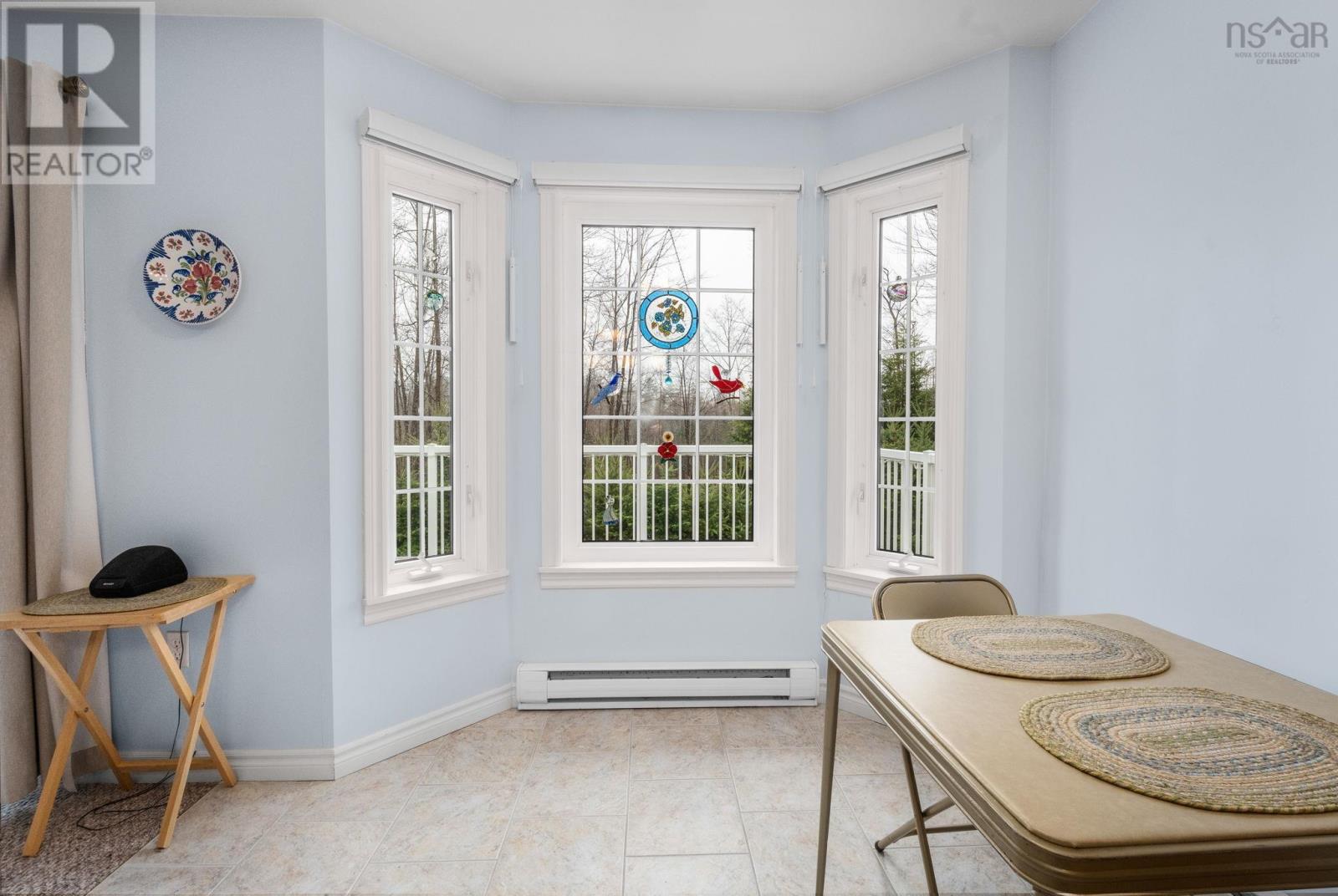 Property 10 of 39 of 114 Mayfair Drive