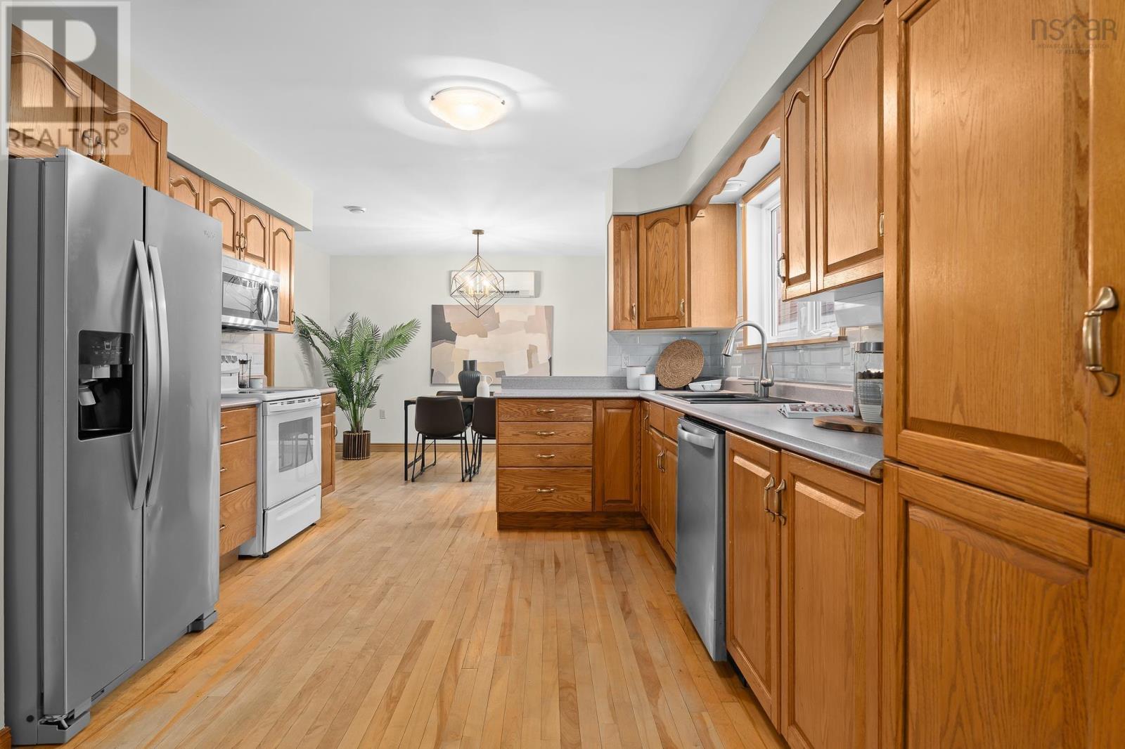 Property 10 of 34 of 61 Lancaster Drive