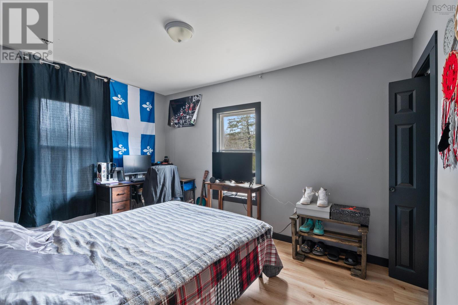 Property 31 of 36 of 16236 Highway 316