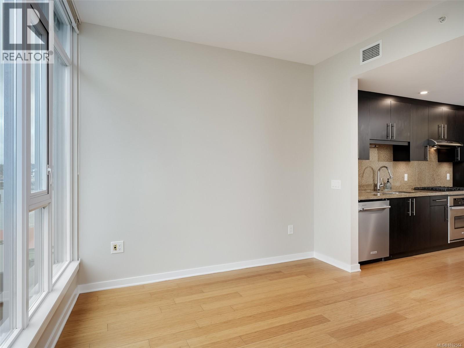 705 373 Tyee Road, Victoria