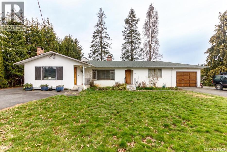 1146 Sluggett Rd, Central Saanich