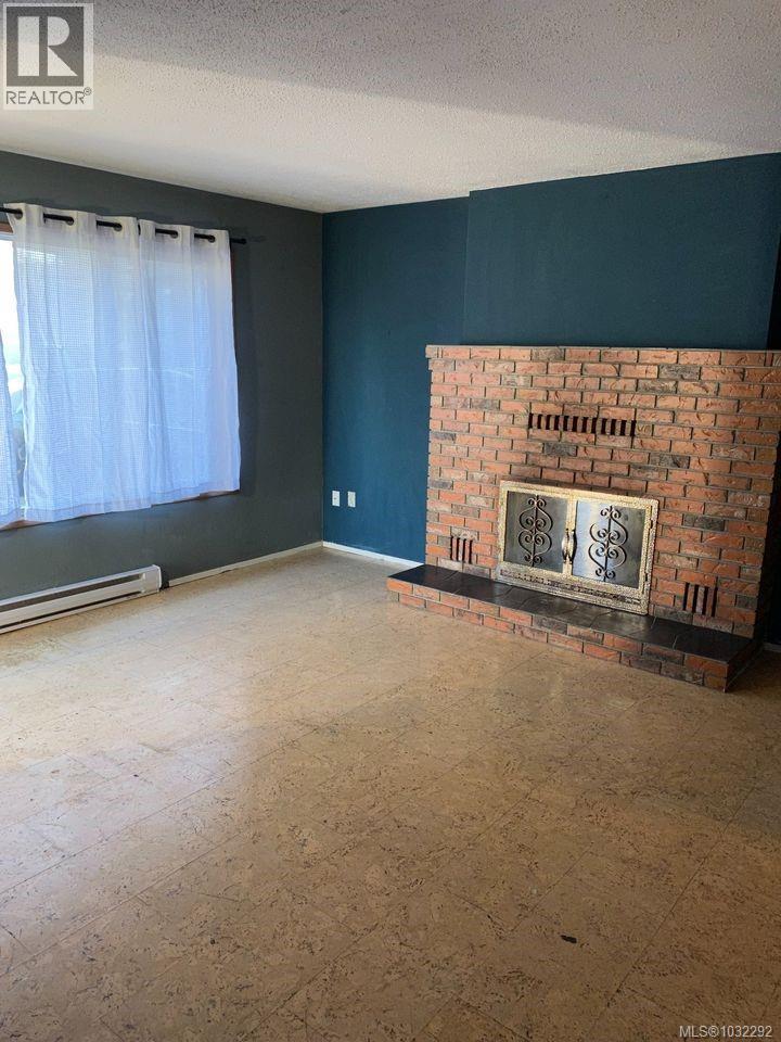 1146 Sluggett Rd, Central Saanich