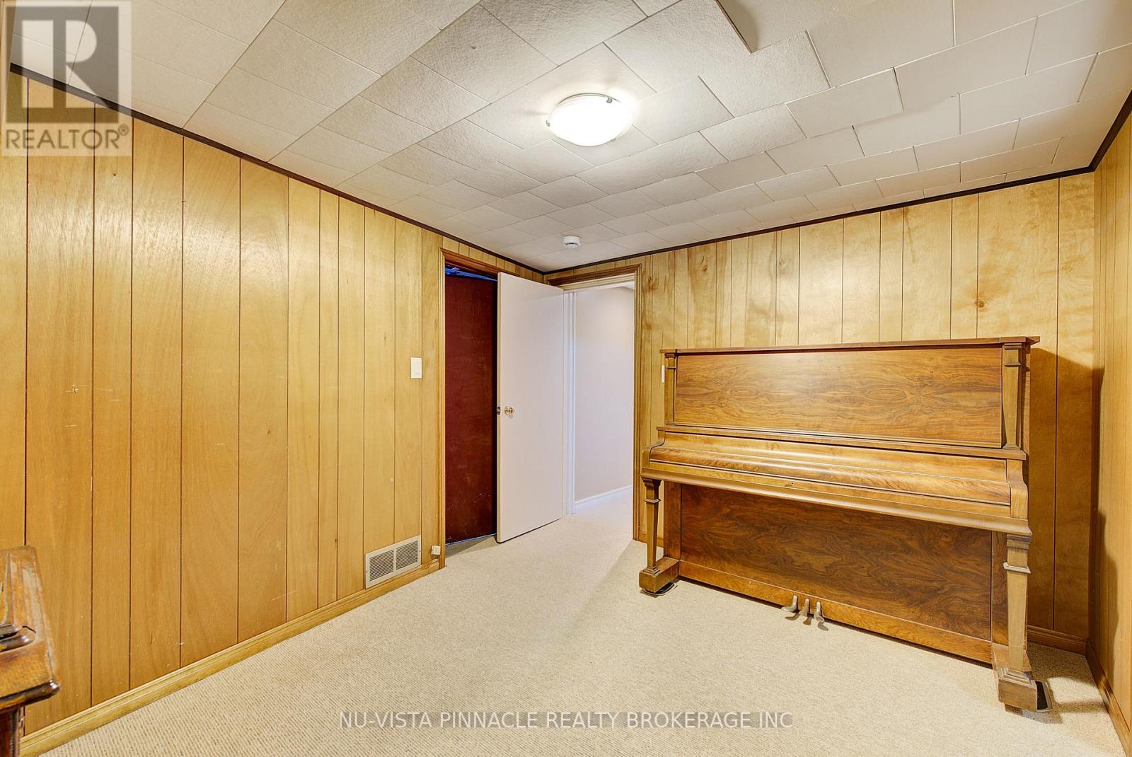 21752 RICHMOND STREET Property Photo