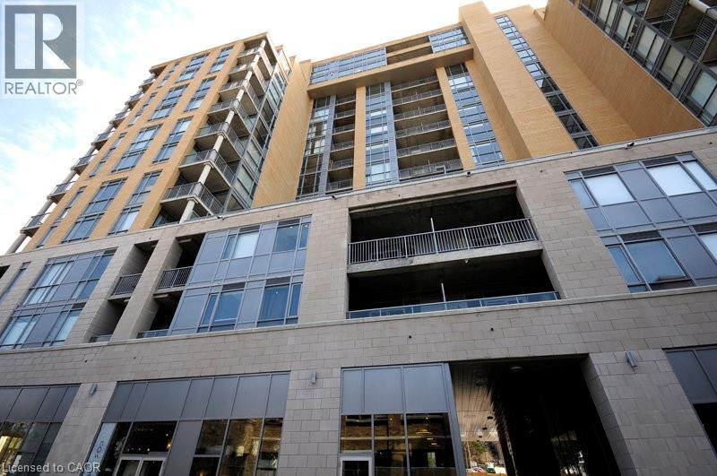 View of apartment building / complex