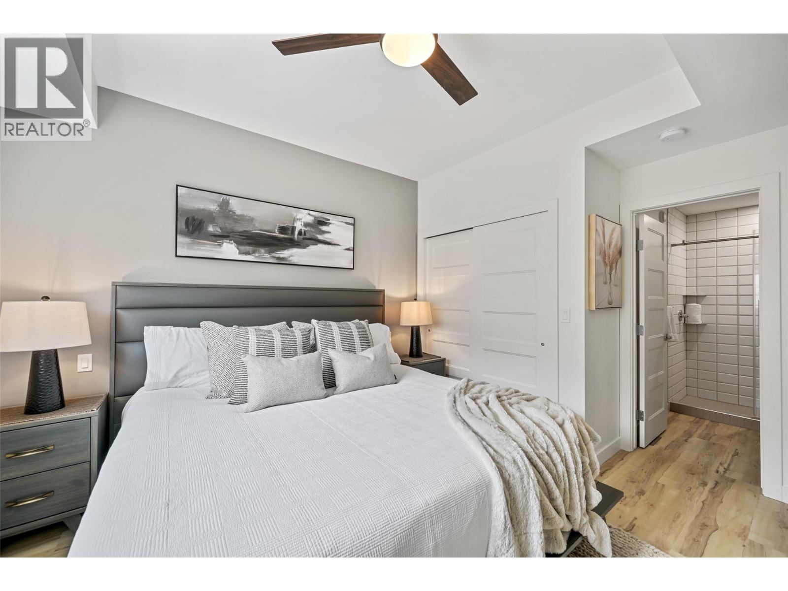 #22B 5150 FAIRWAY DRIVE - 29