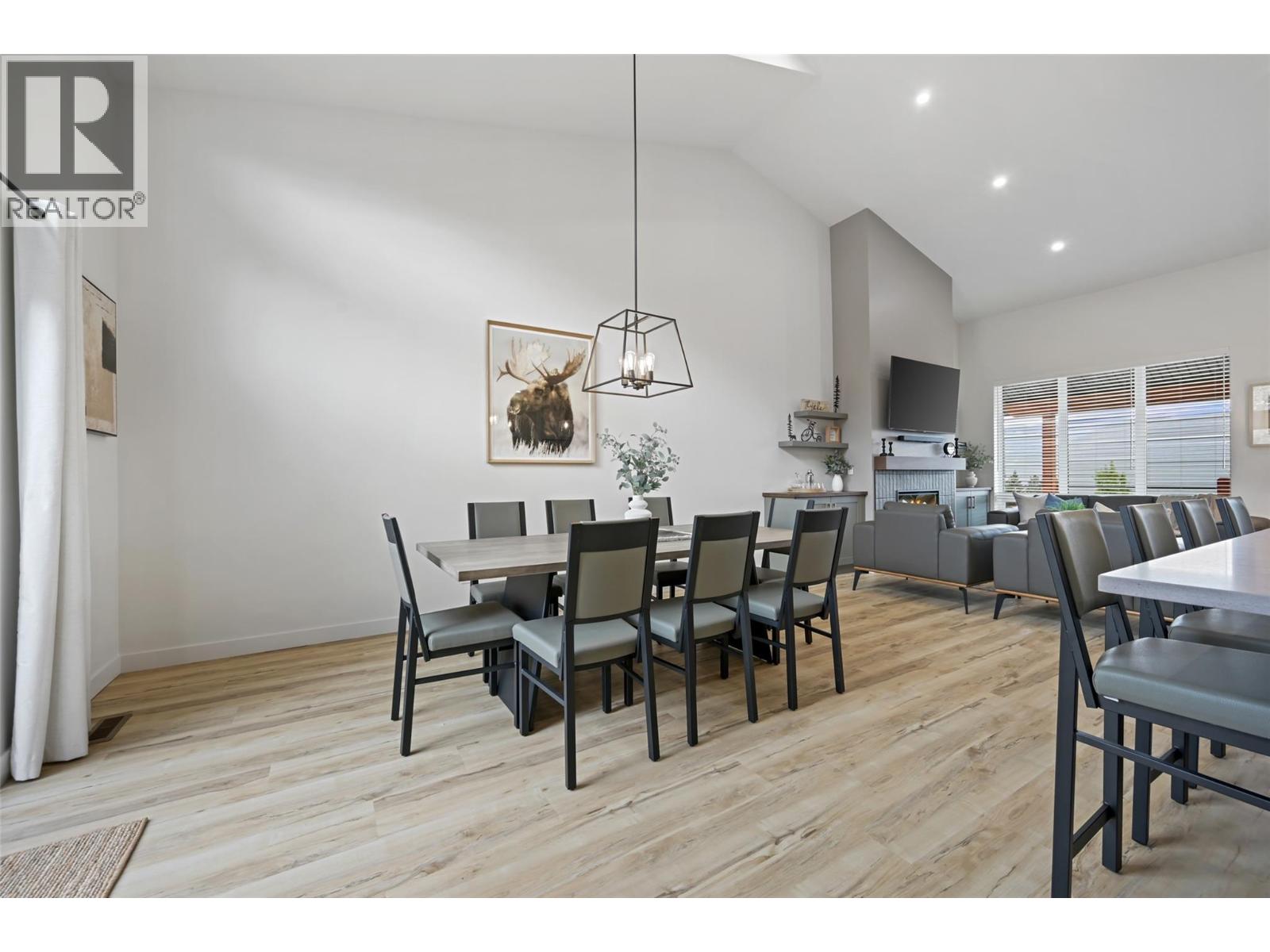 #22B 5150 FAIRWAY Drive - 27