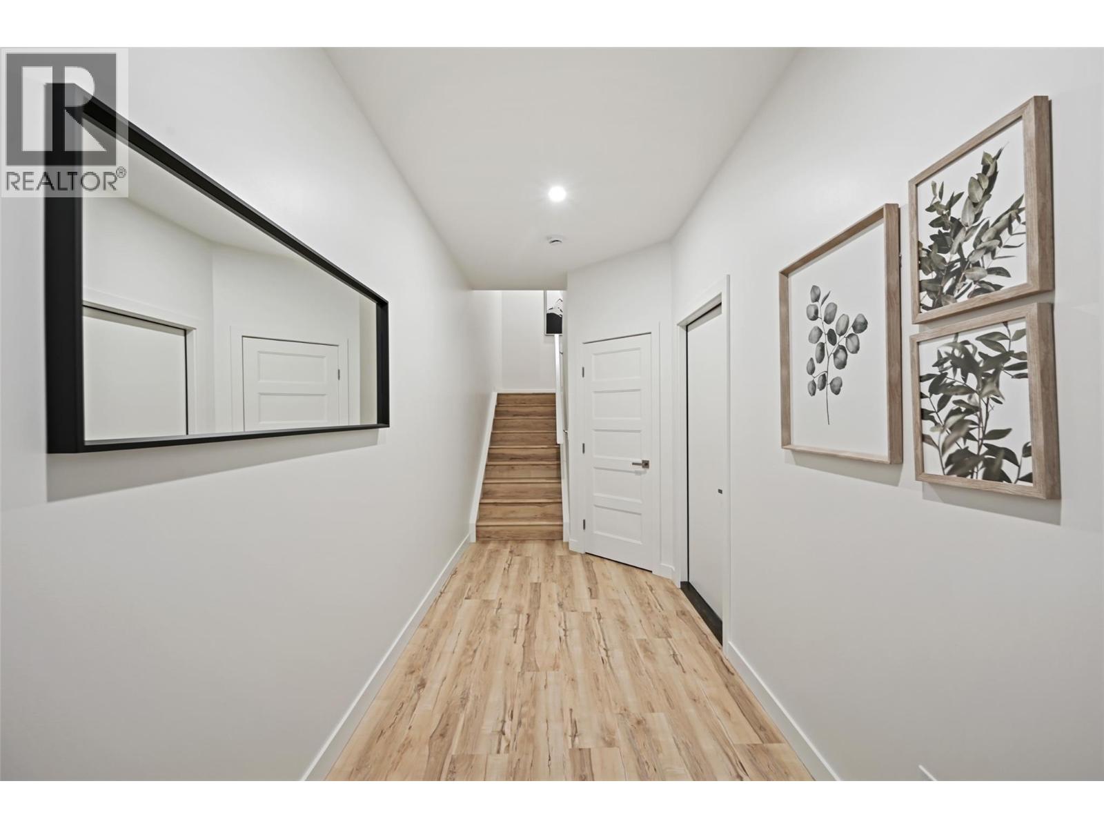 #22B 5150 FAIRWAY Drive - 43