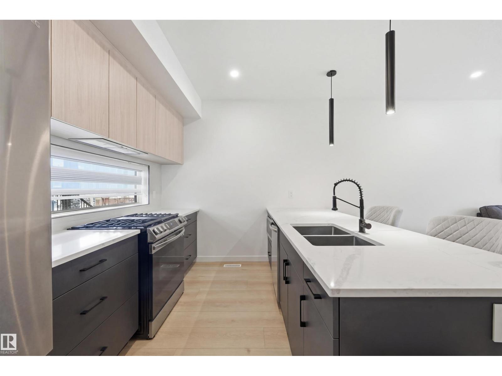 #3 12204 121 AV NW - 12