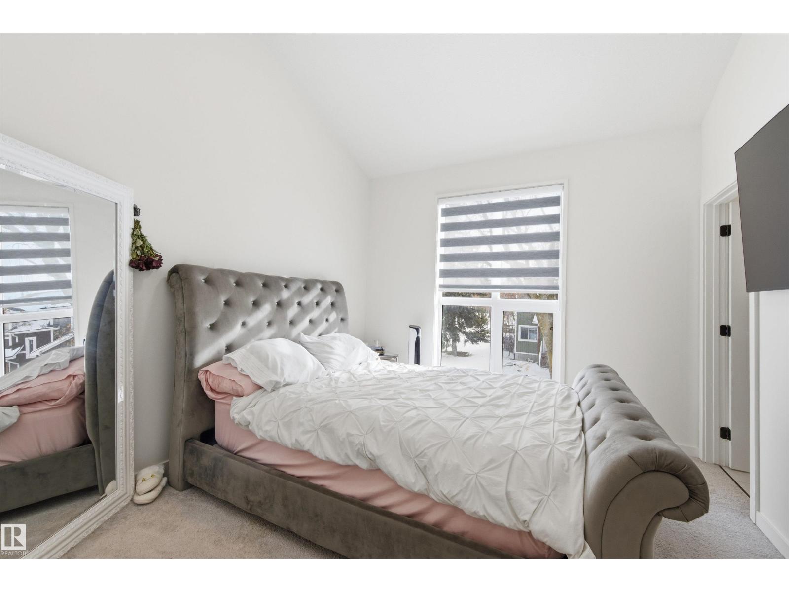 #3 12204 121 AV NW - 25