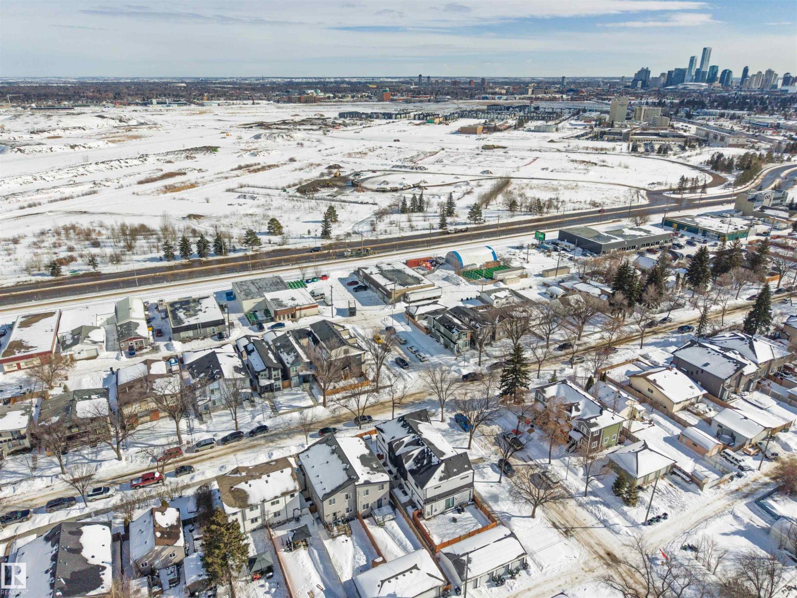 #3 12204 121 AV NW, Edmonton