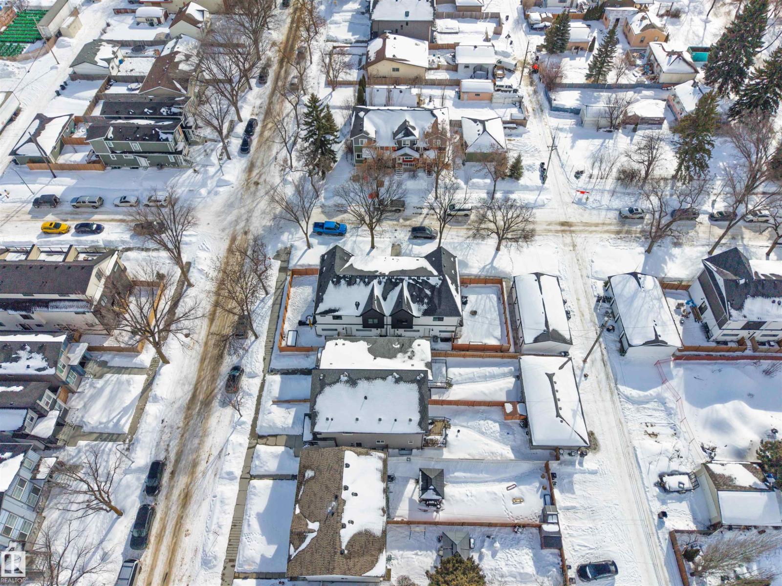 #3 12204 121 AV NW - 44