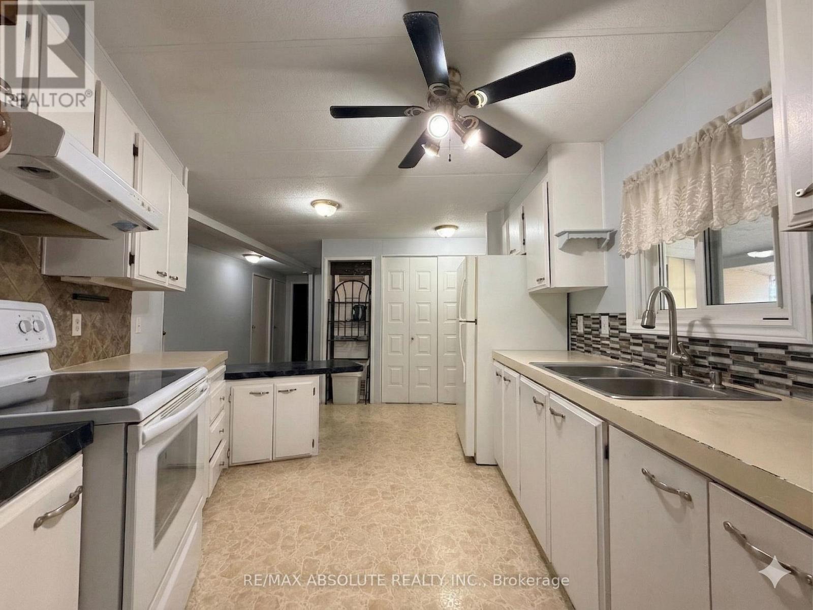 235 POOLE STREET — photo 7