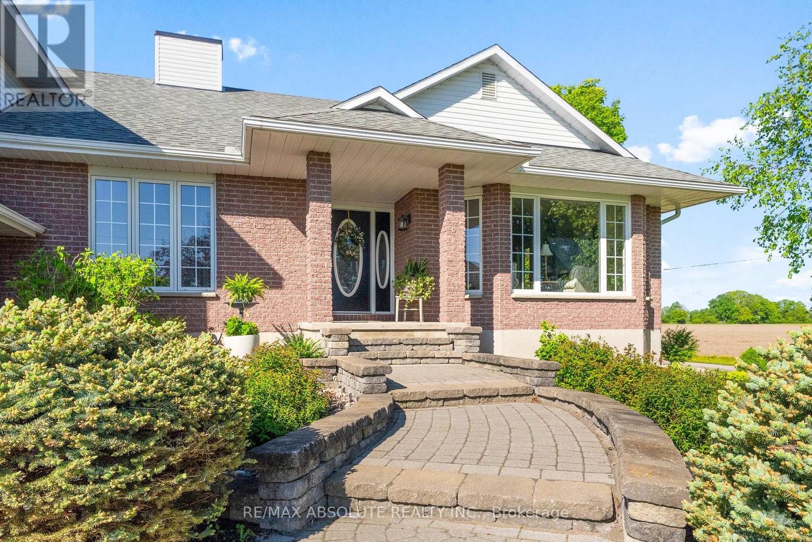 151 DUNCAN DRIVE — photo 3