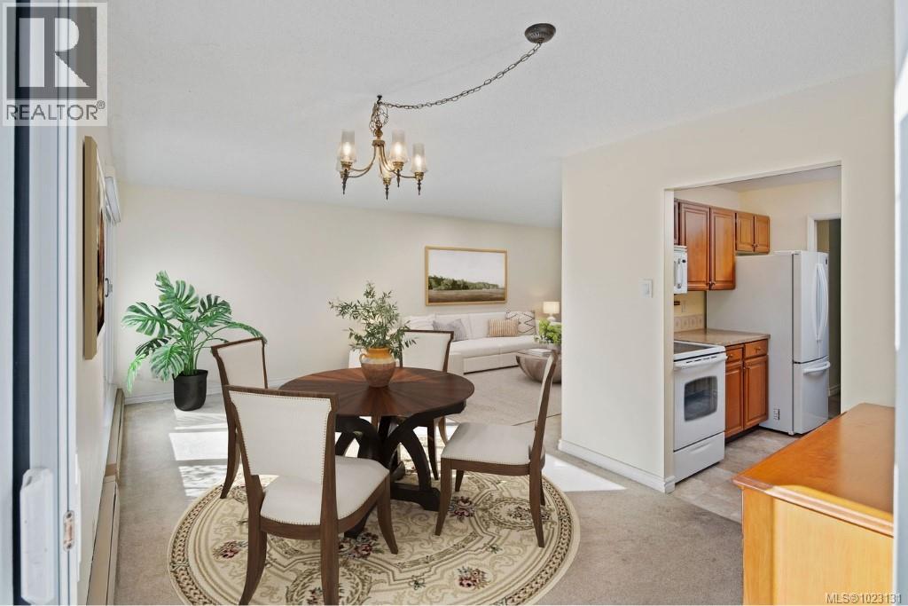 108 1149 Rockland Avenue, Victoria