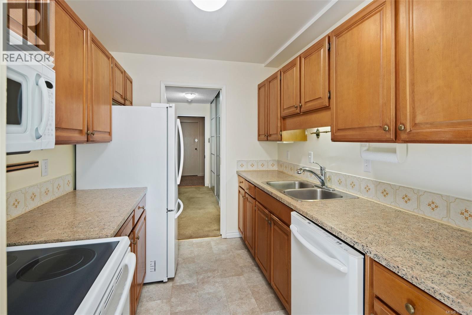 #108 1149 Rockland Ave - 8