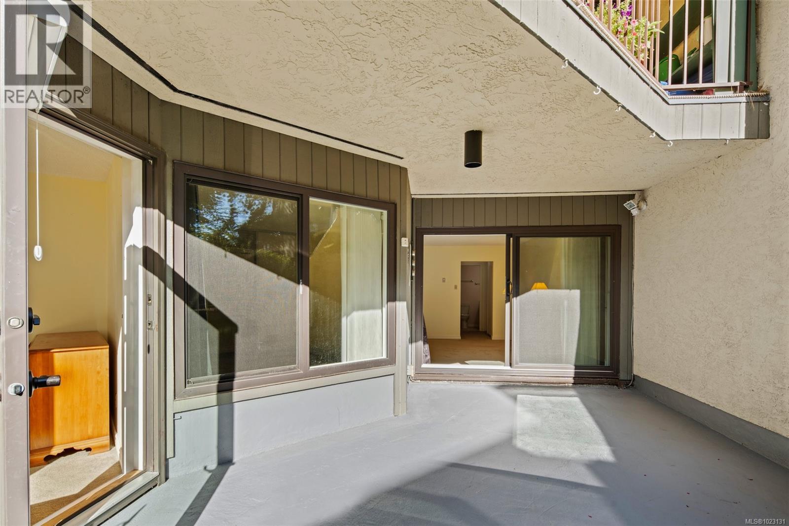 108 1149 Rockland Avenue, Victoria