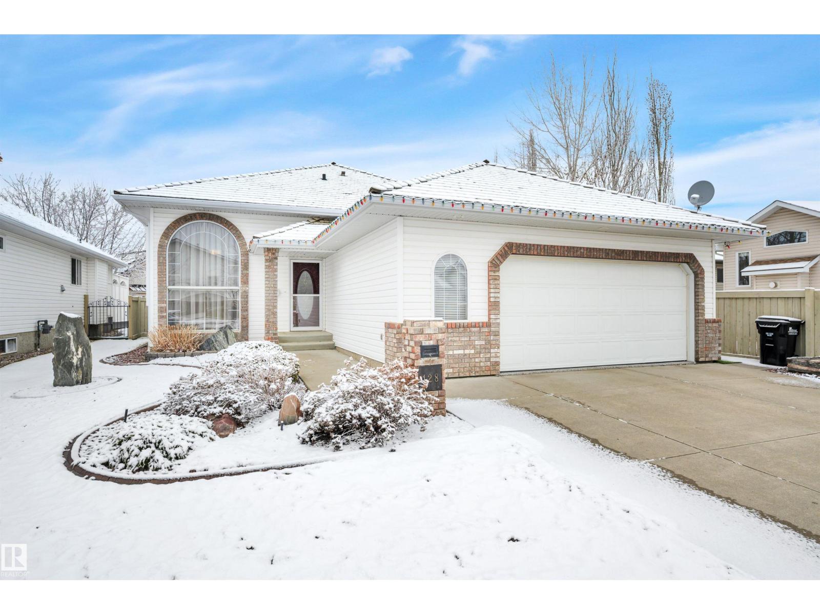 128 Regal WY, Sherwood Park