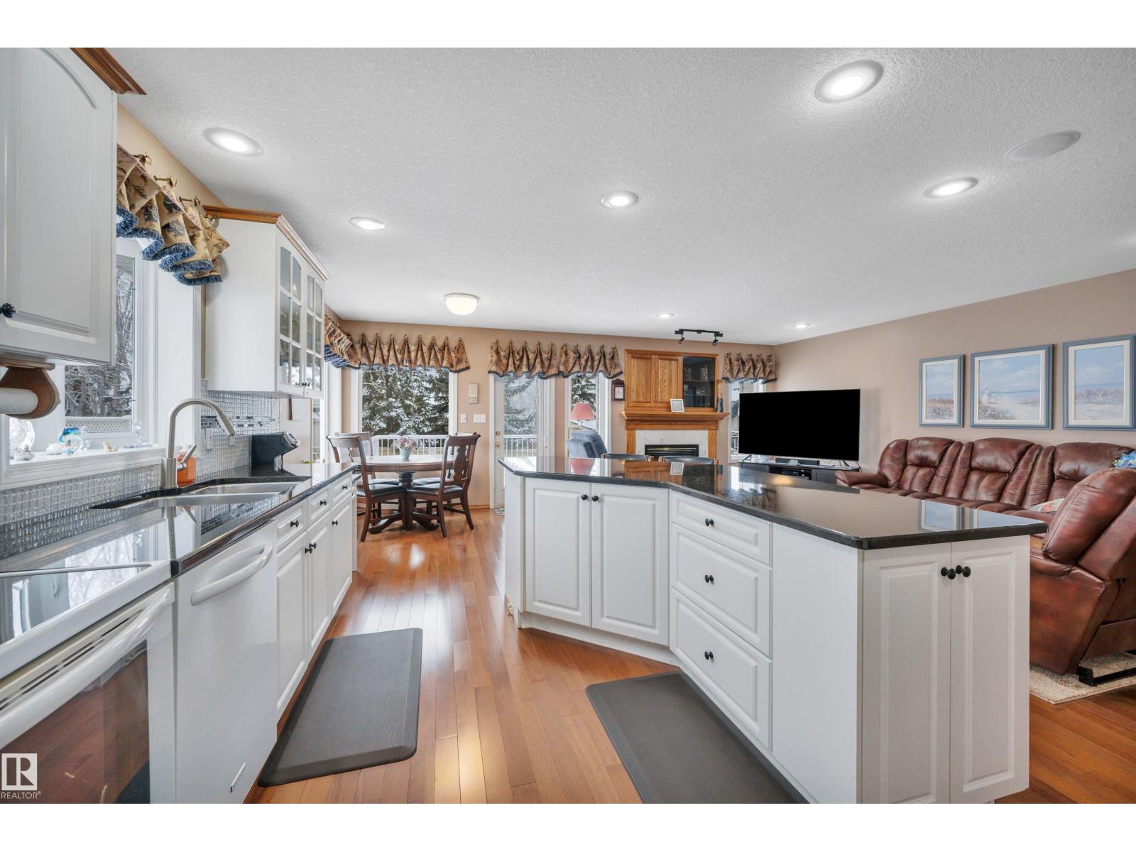 128 Regal WY, Sherwood Park