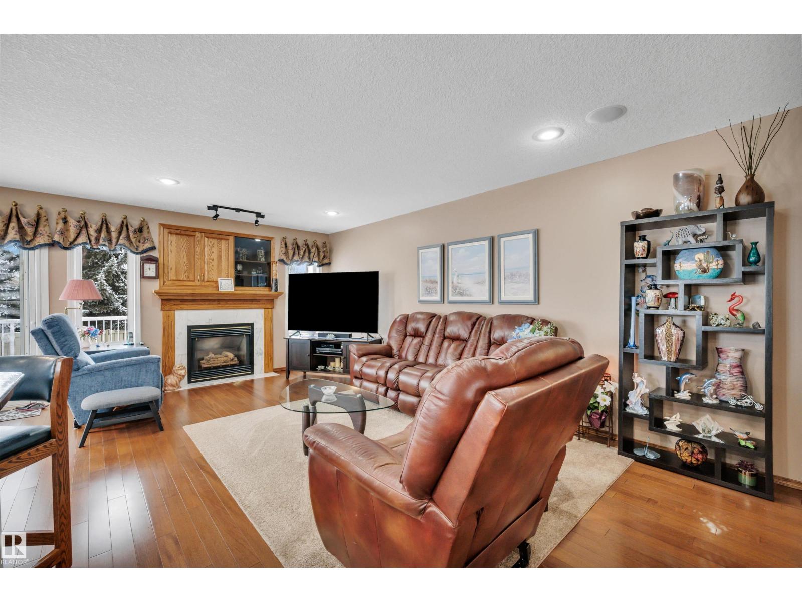 128 Regal WY, Sherwood Park