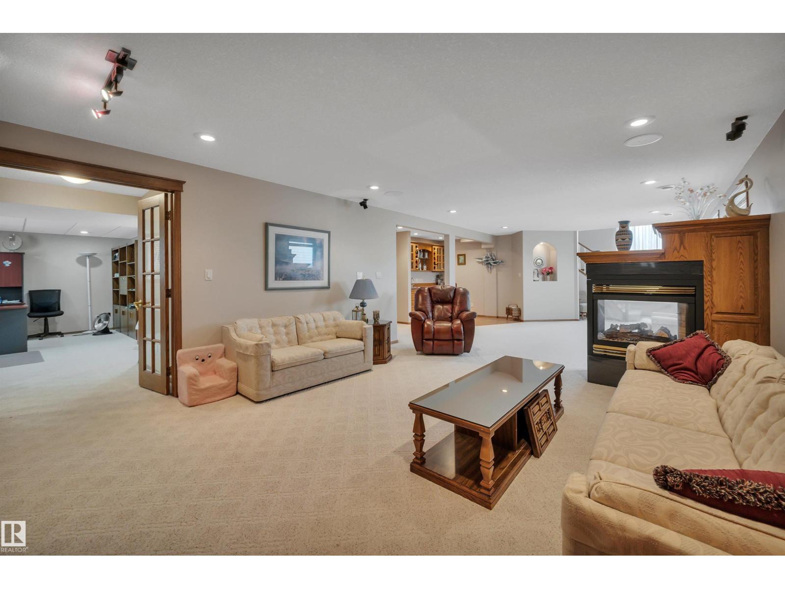 128 Regal WY, Sherwood Park