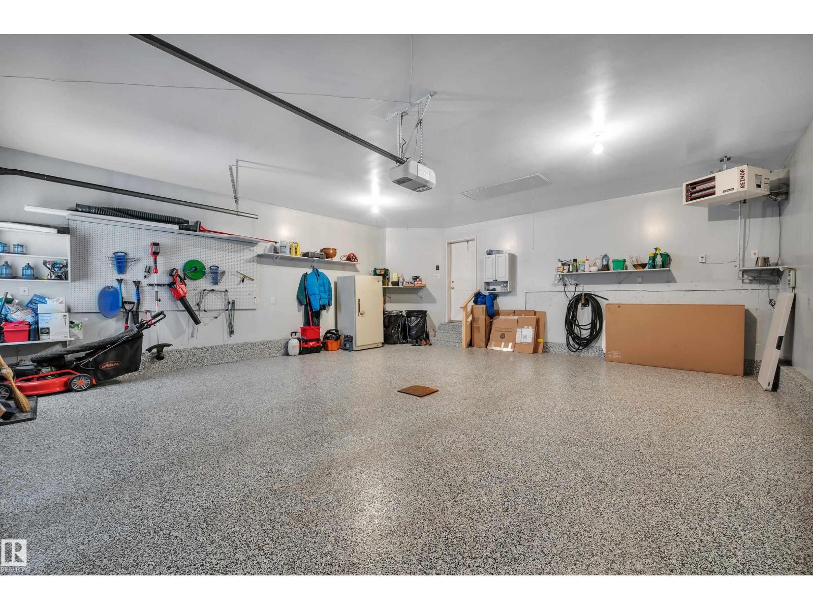 128 Regal WY, Sherwood Park