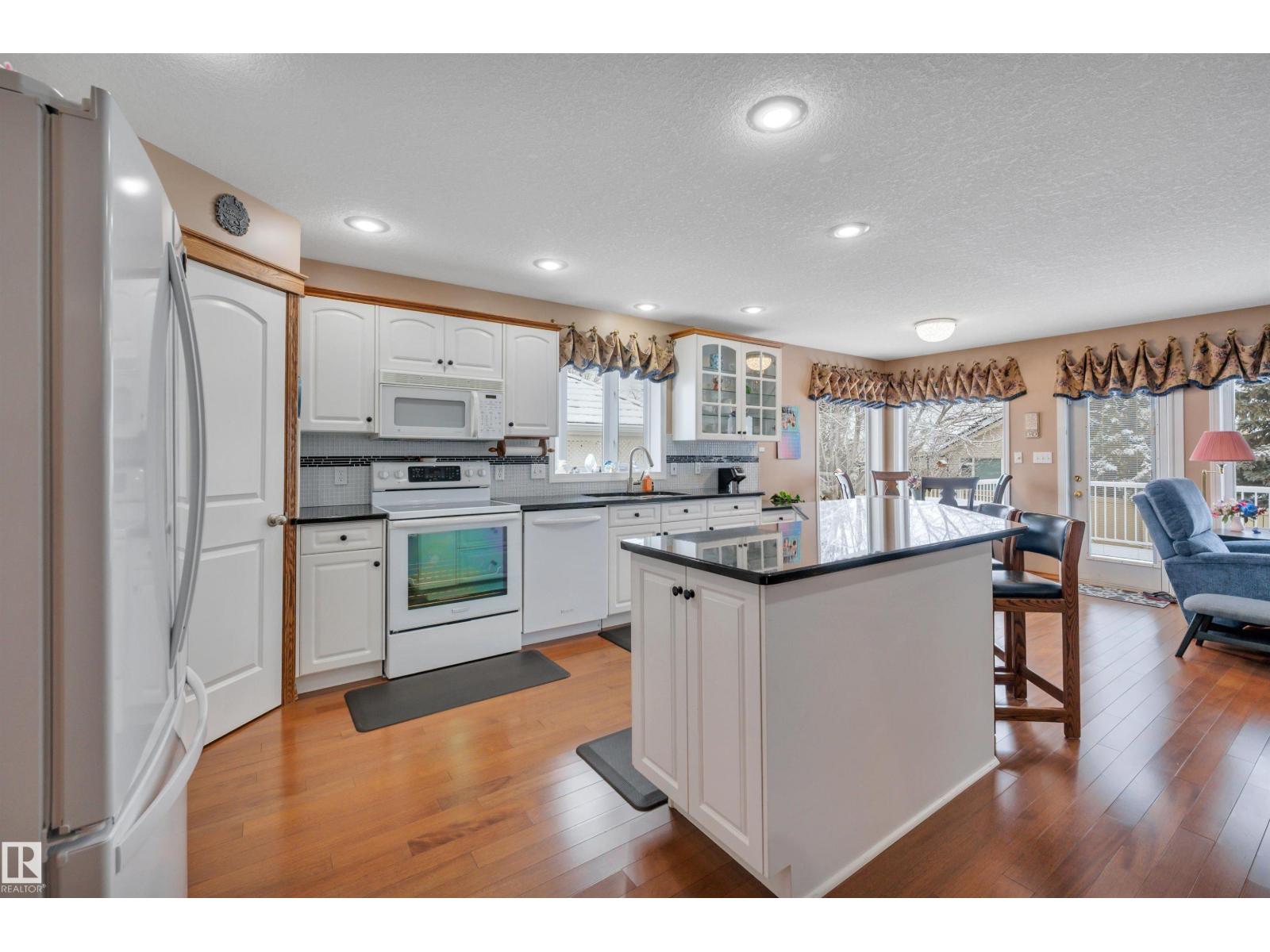 128 Regal WY, Sherwood Park