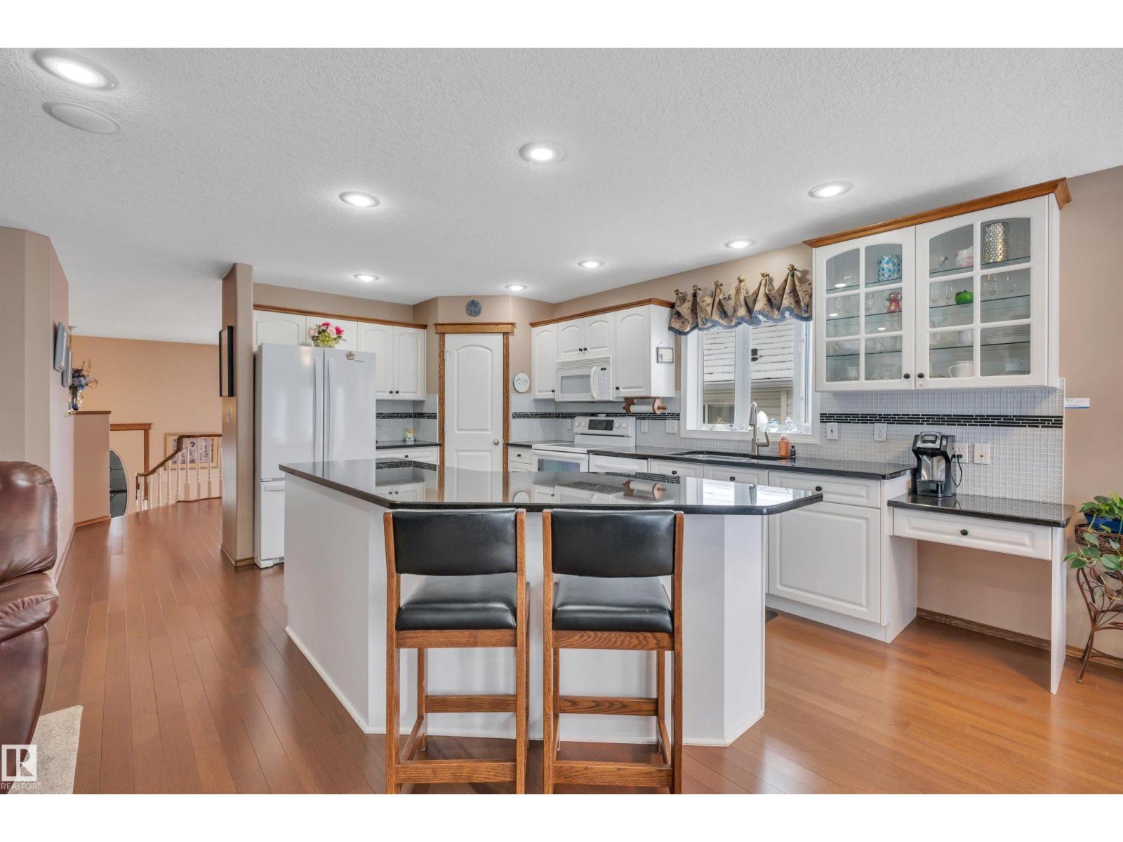 128 Regal WY, Sherwood Park